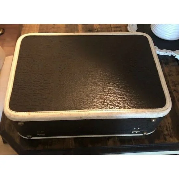 VINTAGE 1940's WARREN LEATHER TRAIN TRAVEL VANITY LUGGAGE CASE & SUPPLIES USA - Picture 10 of 11